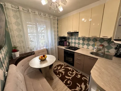 3-комнатная квартира 58 м² на 7 станции "Фонтан"