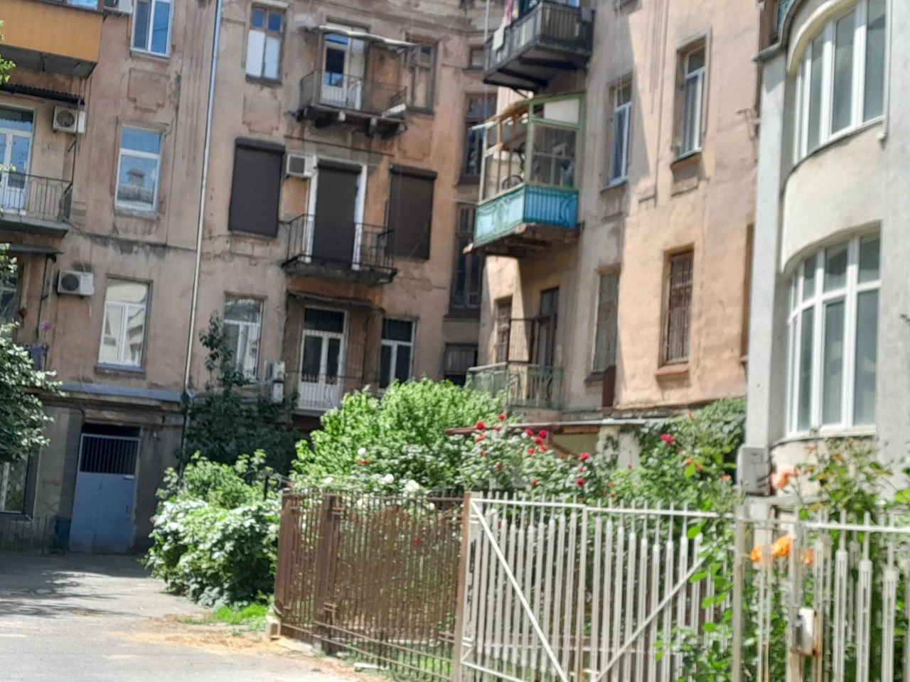 For Sale – 2-room apartment. Center. Square.