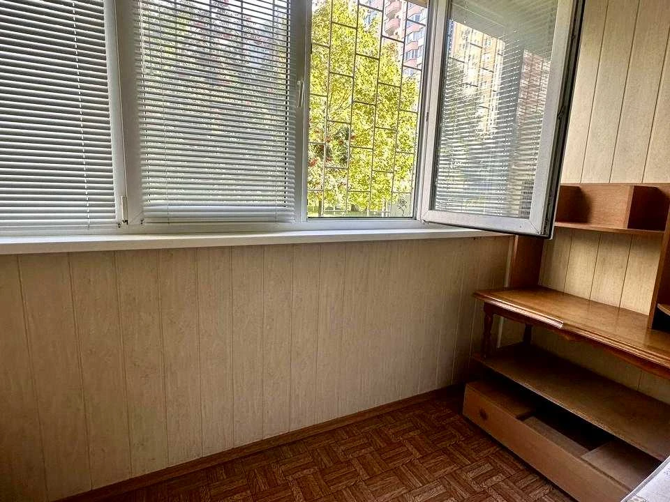 Квартира. Киев, Княжий Затон ул.