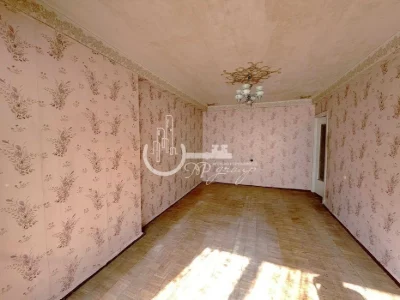 WITHOUT % Selling 2 rooms = 47.5 sq. m. for renovation Kubanskaya Ukrainy, 3