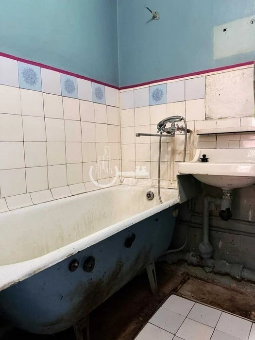 WITHOUT % Selling 2 rooms = 47.5 sq. m. for renovation Kubanskaya Ukrainy, 3