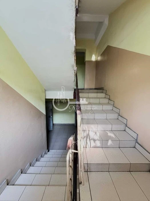 WITHOUT % Selling 2 rooms = 47.5 sq. m. for renovation Kubanskaya Ukrainy, 3