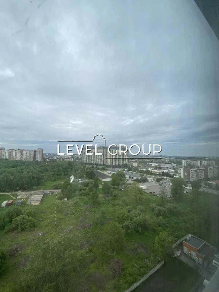 For Sale 2-bedroom apartment 66 sq m, Maximovich Street (O)