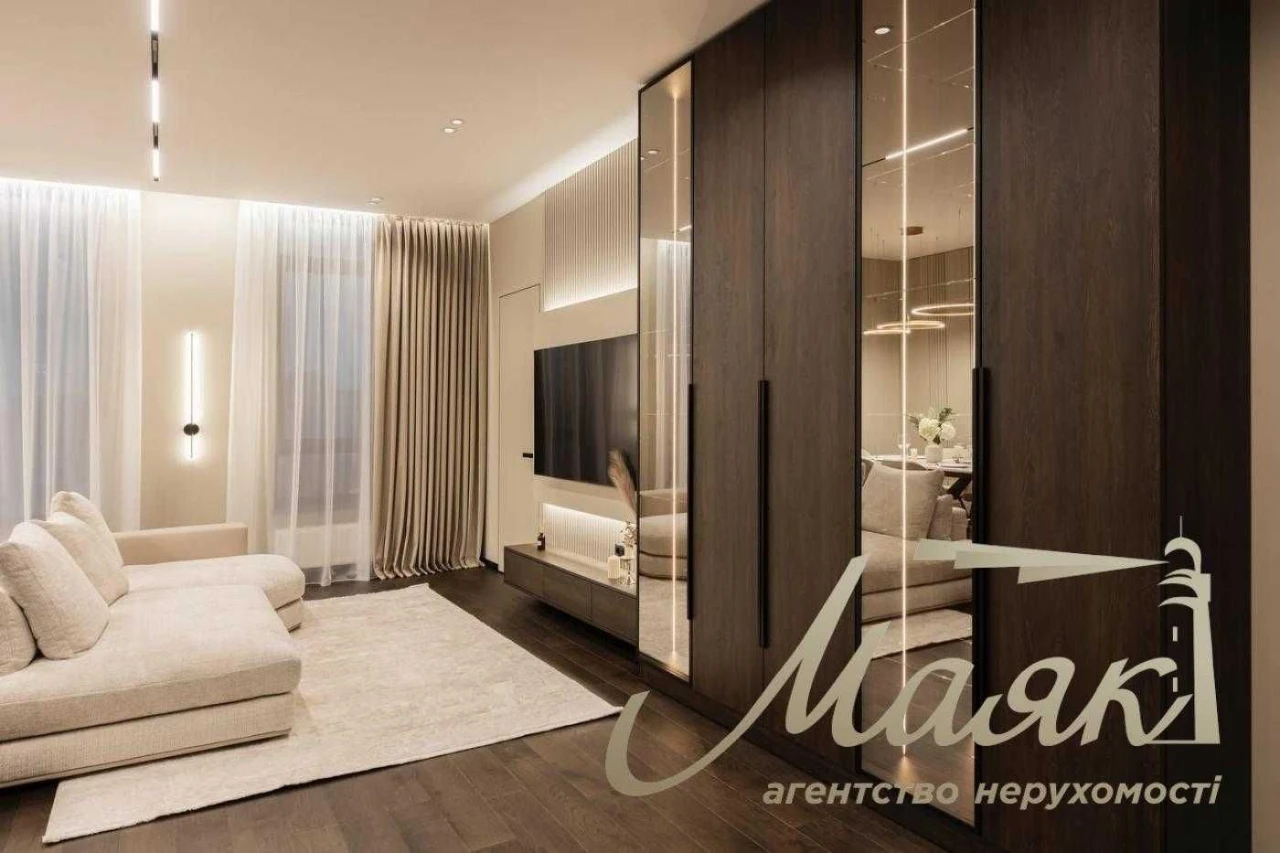 Продаж розкішної квартири в ЖК Triiinity