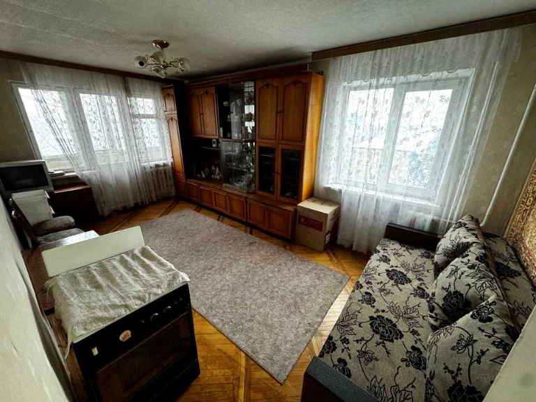 Apartment. Prospekt Vidradnyi, Kyiv