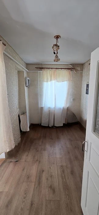 I will sell a solid house of 57 m² in Lenposelka - 6 acres, quiet area