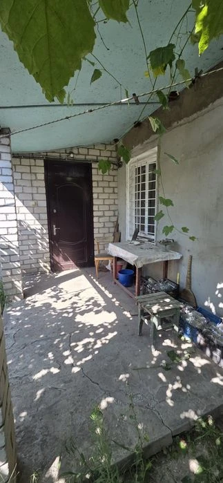 I will sell a solid house of 57 m² in Lenposelka - 6 acres, quiet area