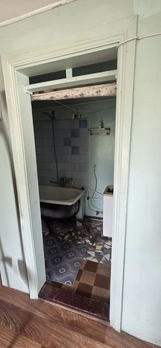 I will sell a solid house of 57 m² in Lenposelka - 6 acres, quiet area