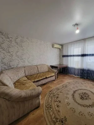 Продається комфортне 3-кімнатне житло в Придніпровську. Ремонт.