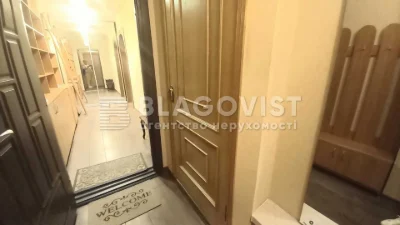 Sale of a 2-room apartment at Chornovola 8, near the Vokzal metro station, Brest Street