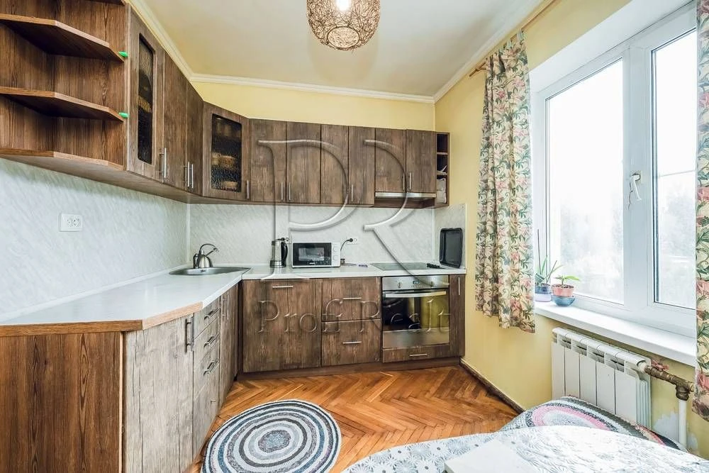 Продаж 2 кімн. квартири за адресою Підлісна 6, Академмістечк
