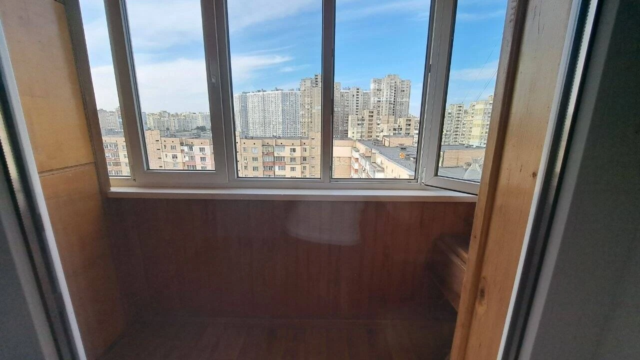 БЕЗ % Аренда 2-комнатной квартиры, улица Тарасівців 9 А, метро