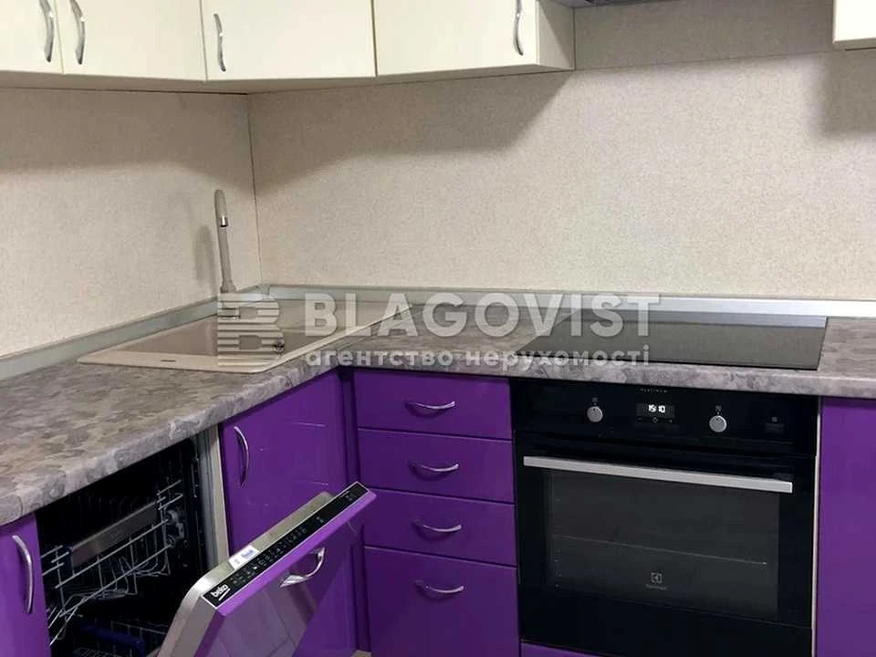 Квартира. Київ, вулиця Рональди Рейгана