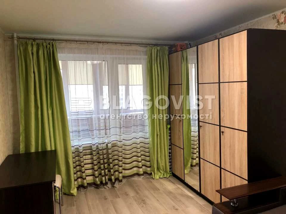 Квартира. Київ, вулиця Рональди Рейгана