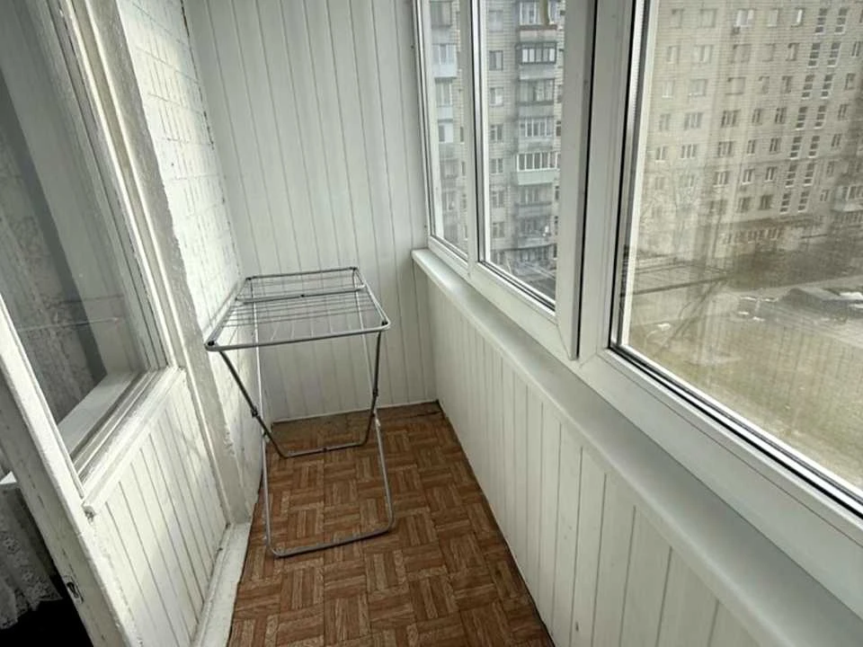 Квартира. Киев, улица Космонавта Поповича