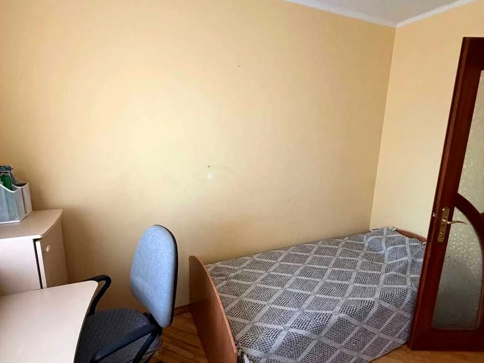 Apartment. Eugene Yarshynska Street, Lviv