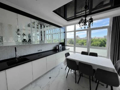 Sale of a stylish 2-room apartment in the Шевchenkovsky district