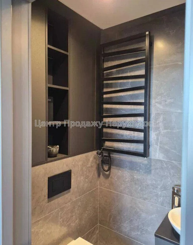 Sale of a 3-bedroom apartment 103. 3 m², 17/19 floors, ЖК Козацький, Kyiv