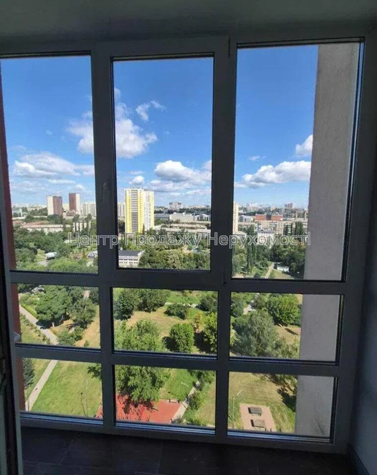 Sale of a 3-bedroom apartment 103. 3 m², 17/19 floors, ЖК Козацький, Kyiv