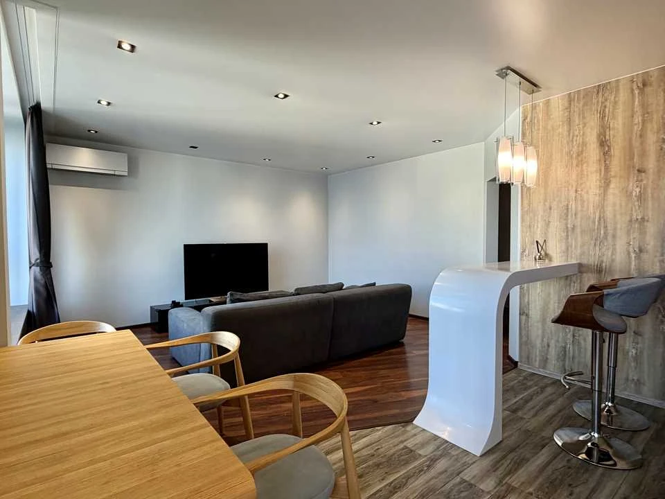 Apartment. Olena Pchilka st.
