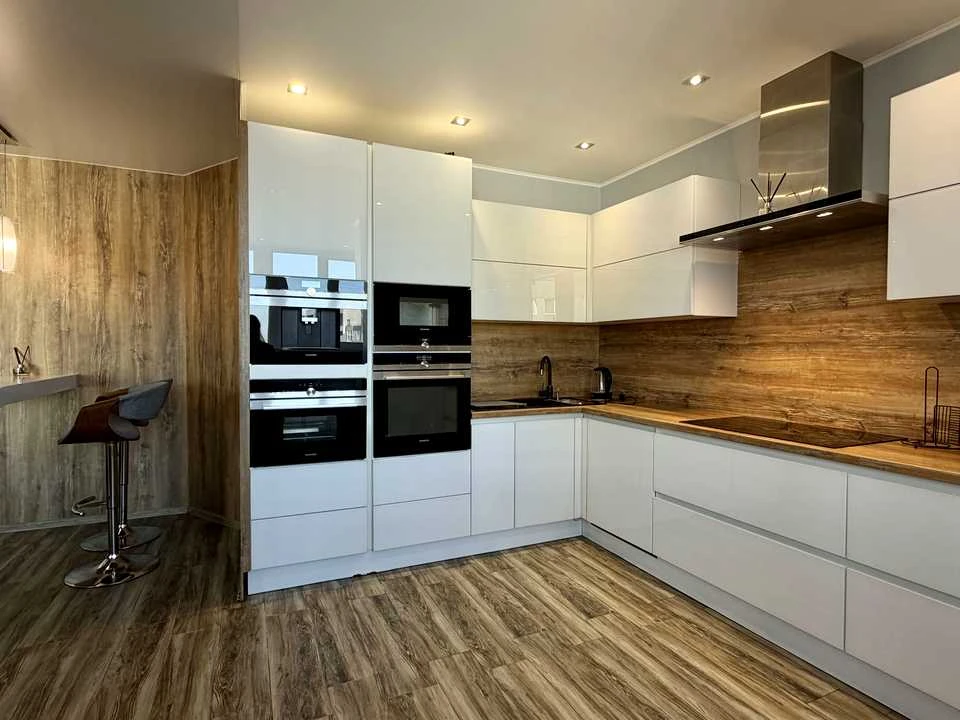 Apartment. Olena Pchilka st.