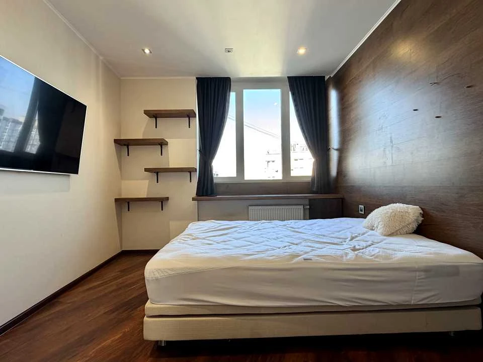 Apartment. Olena Pchilka st.