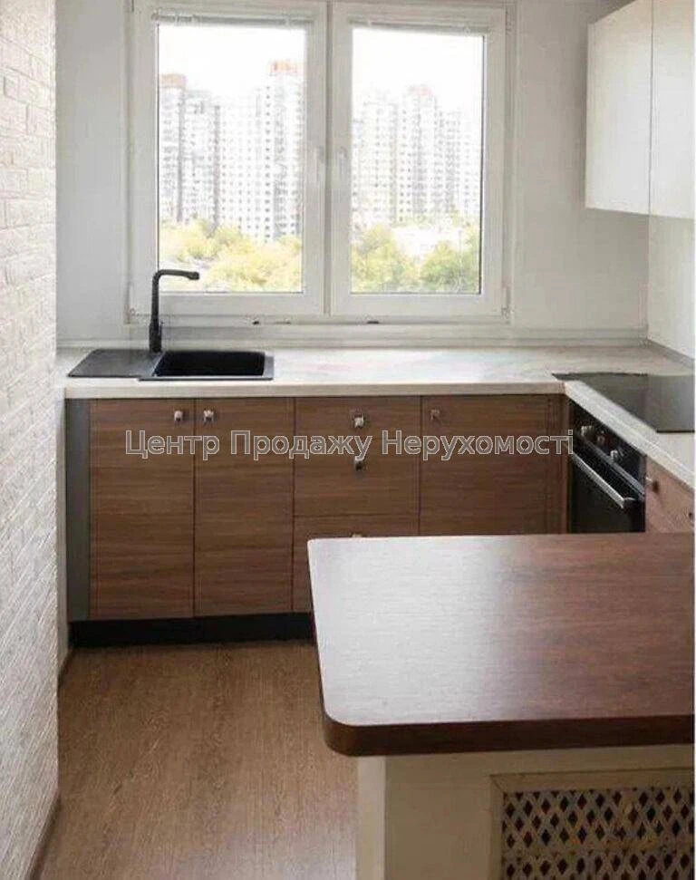Sale of 1-bedroom apartment 43 sq m, 7th floor, Kyiv – advantageous