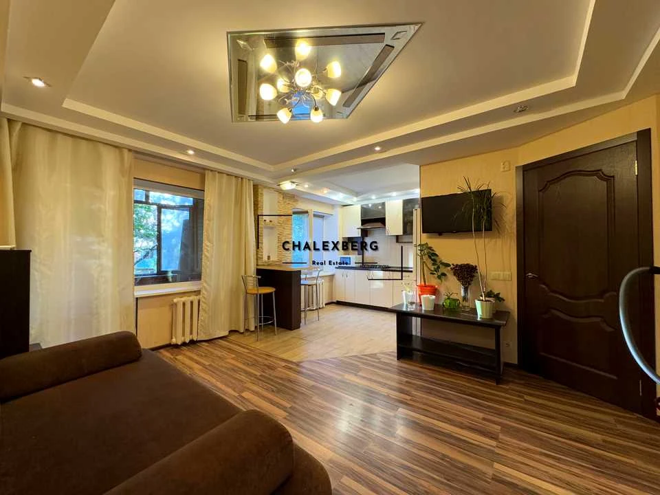 Apartment. Academician Shalimov Street, Kyiv