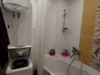 Apartment. Borispol'skaya st.