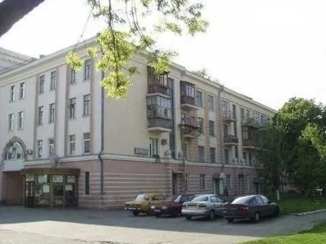 Room for sale 20.5 sq. m. on Kyrylivska Street 123 • ID 34519