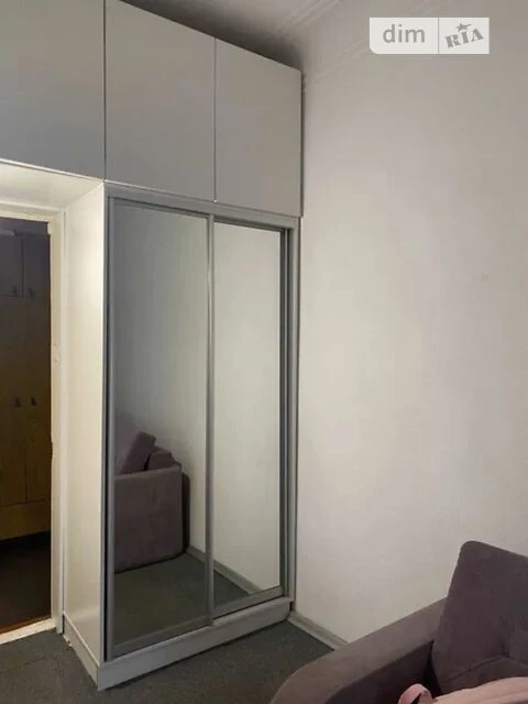 Room for sale 20.5 sq. m. on Kyrylivska Street 123 • ID 34519