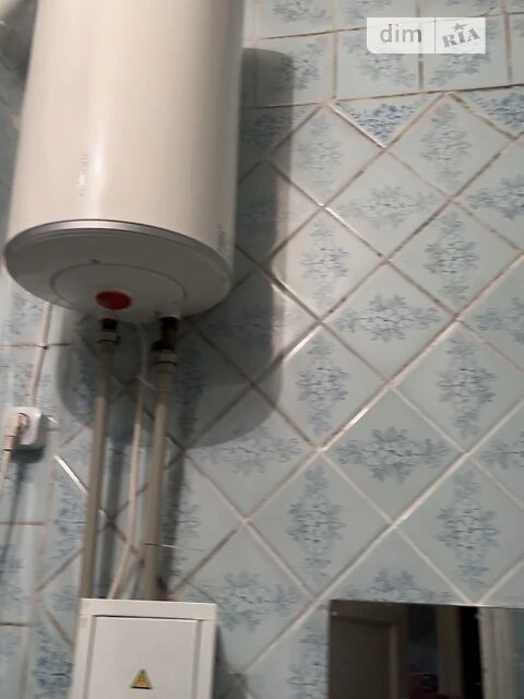 Room for sale 20.5 sq. m. on Kyrylivska Street 123 • ID 34519