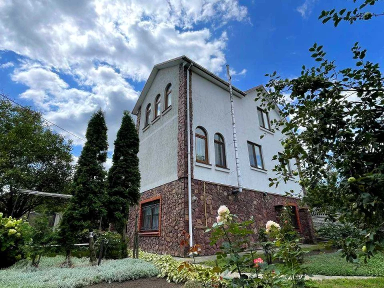 Будинок. Хмельницький, 5-й проїзд Бурштиновий