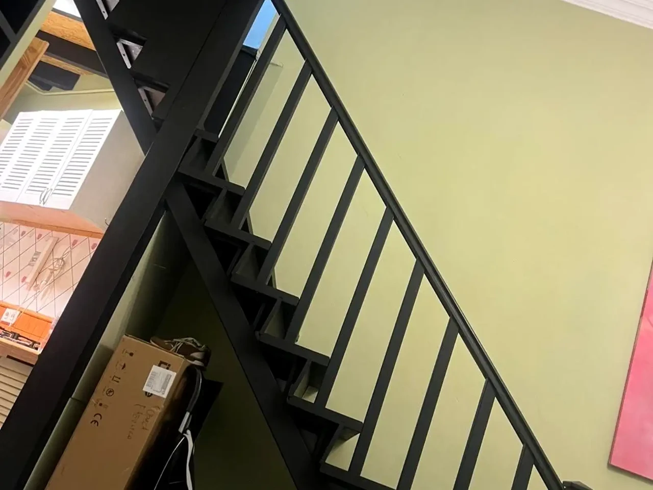 Продажа квартиры 4-комн. 100 м² 2/2 этажа