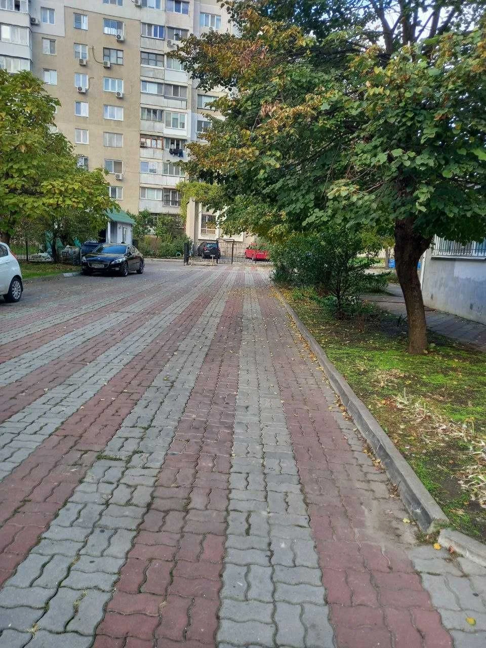 Продам квартиру на Таирова .