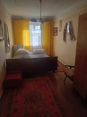 3 room apartment for sale on Hozhivska Street