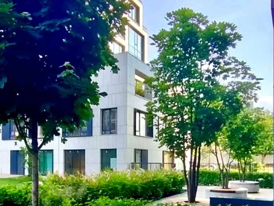Квартира. Київ, Гарет Джонса вул.