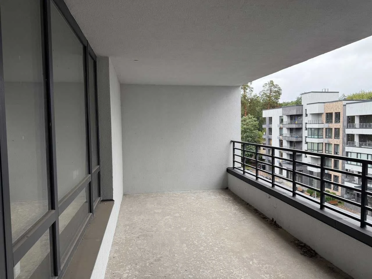FOR SALE 2-room apartment with TERRACE 54.31 sq.m on вул. Квітки Цисик