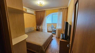 Продам 2 кімнатну квартиру 45м2 вул Санаторна 18 Дарницький