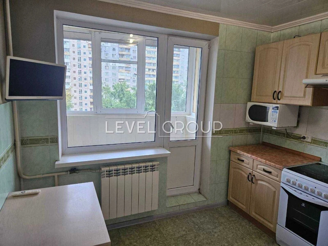 Продам 2 кімнатну квартиру 45м2 вул Санаторна 18 Дарницький