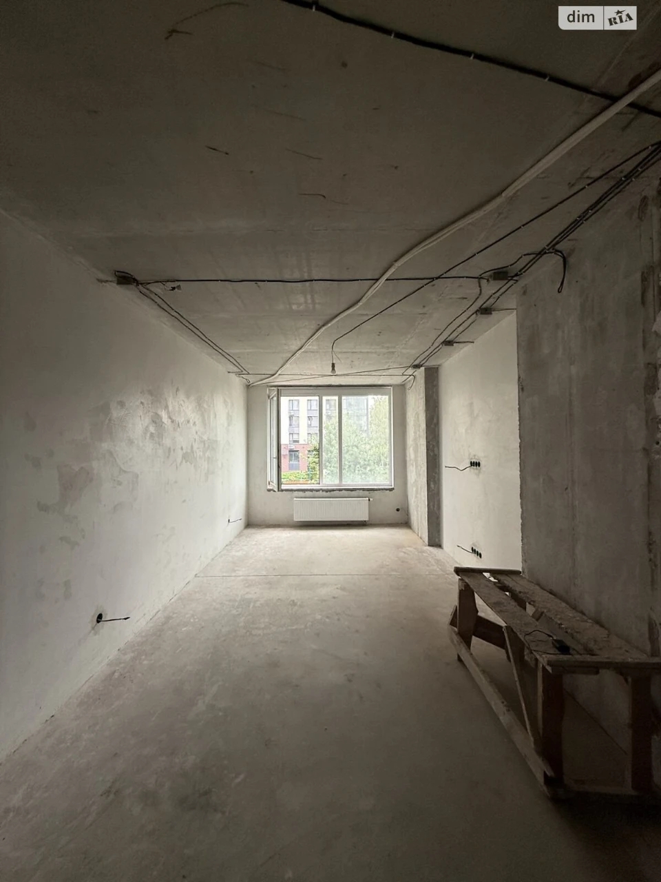 Apartment for Sale: North Brovar Descent