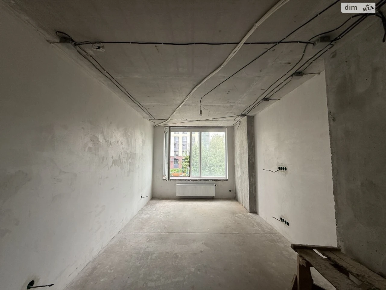 Apartment for Sale: North Brovar Descent