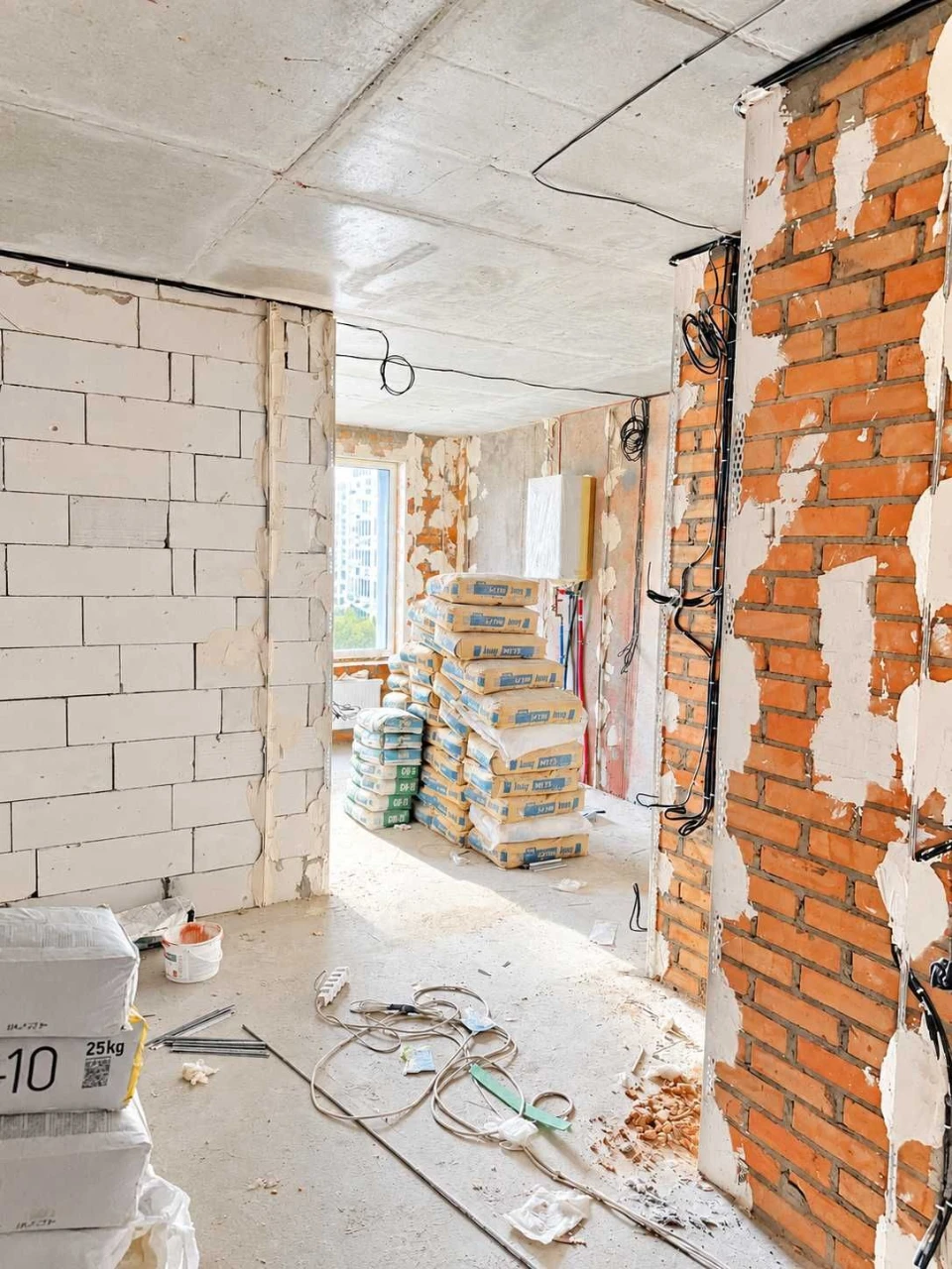 Без Комісії, Продаж видової 1 кімнатної квартири біля метро