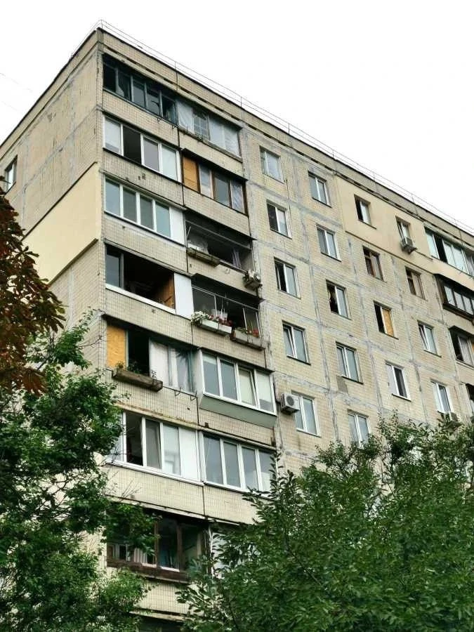 Продаж 2к квартири на Куренівці. Автозаводська 41. Без %.