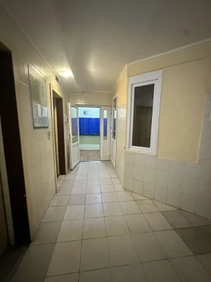 Продам 3к квартиру біля метро Позняки