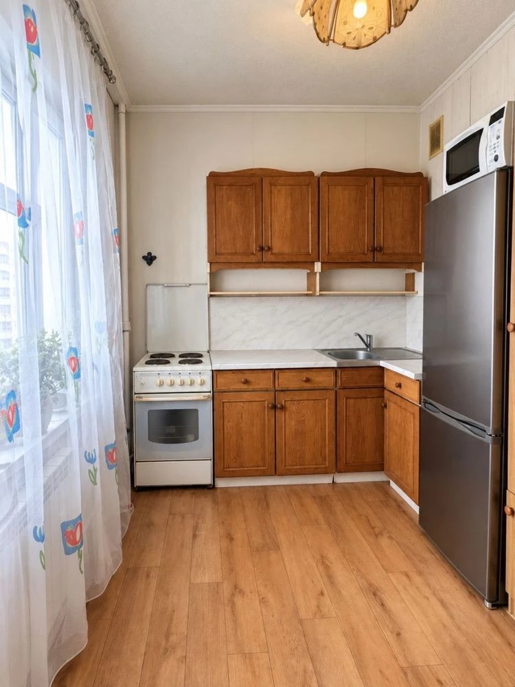 Продам 3к квартиру біля метро Позняки