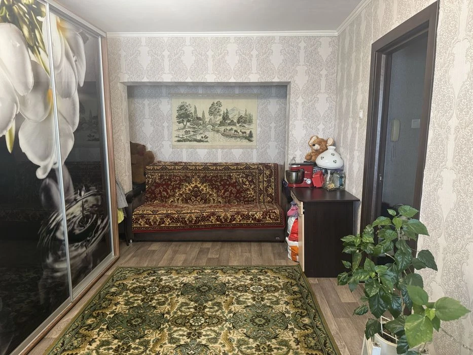 Продам 2 квартиру на Осипенковском