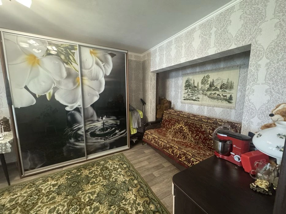 Продам 2 квартиру на Осипенковском