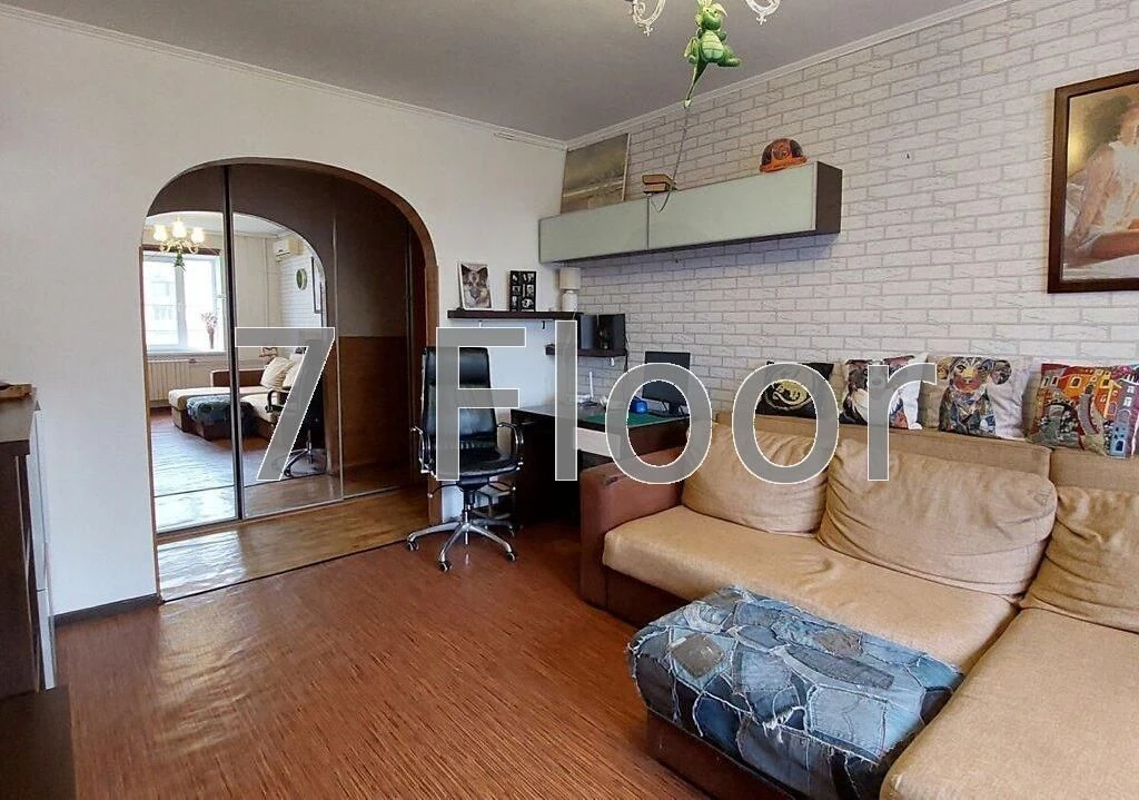 3 кімнатна квартира, метро Харківська, вулиця Тростянецька,