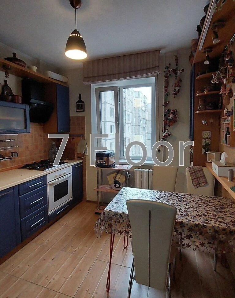 3 кімнатна квартира, метро Харківська, вулиця Тростянецька,